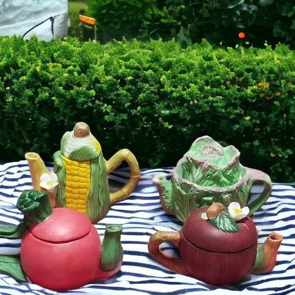 Miniature Ceramic Tea Pots Fruit/Vegetable & Flower With Removable Lid 4pcs Set - Picture 5 of 16